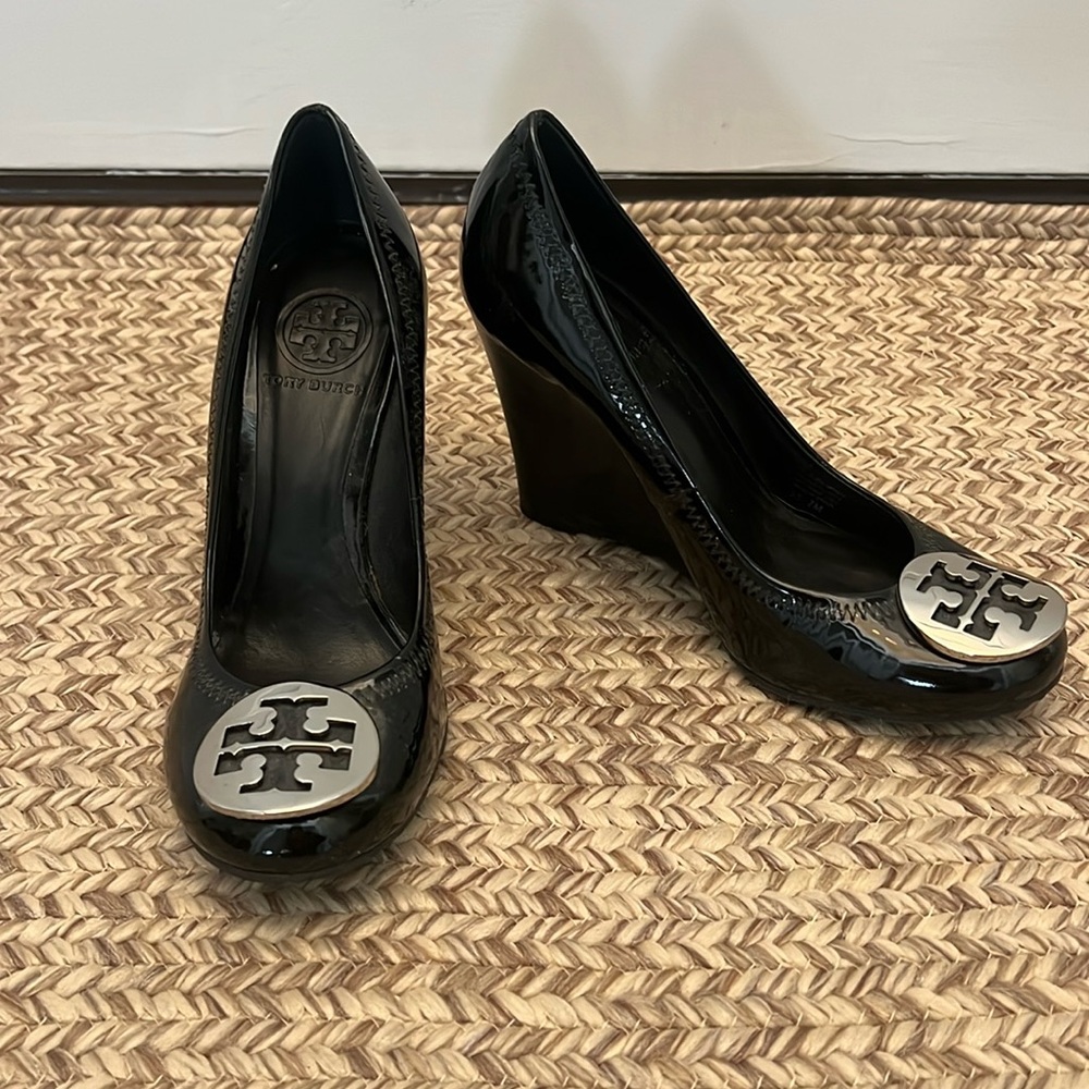 Tory Burch patent black wedges size 7. Great condition